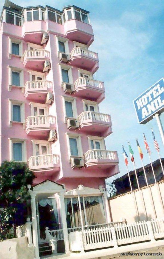 Anil Hotel Бергама Экстерьер фото
